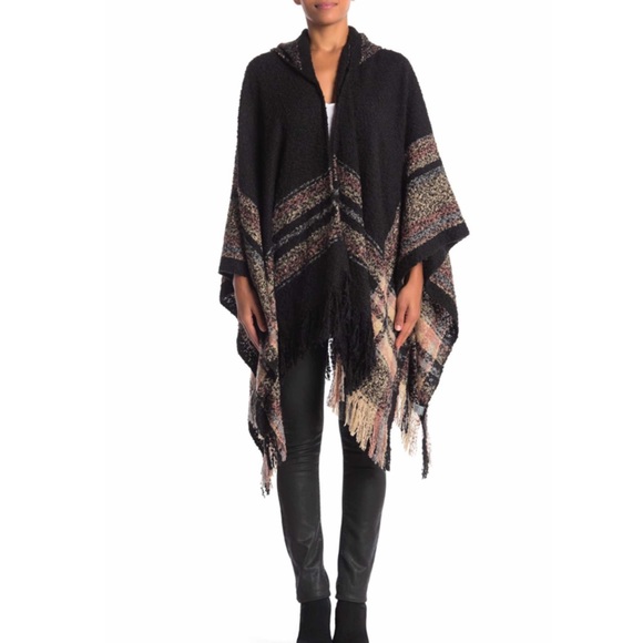 Hooded Poncho in Black - Picture 3 of 3